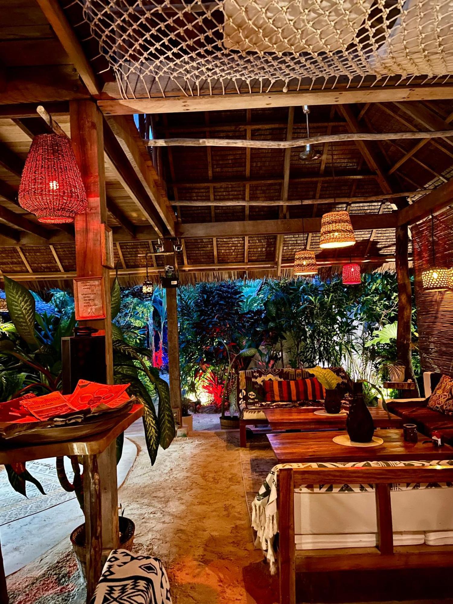 Отель La Boheme Boutique Glamping Генерал-Луна Экстерьер фото