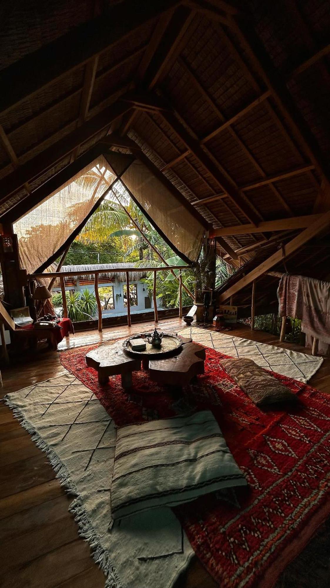 Отель La Boheme Boutique Glamping Генерал-Луна Экстерьер фото